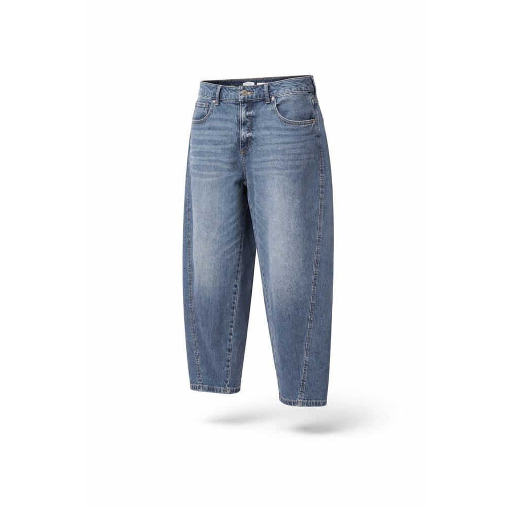 Time and Tru Women's Straight Leg Jeans - Blue